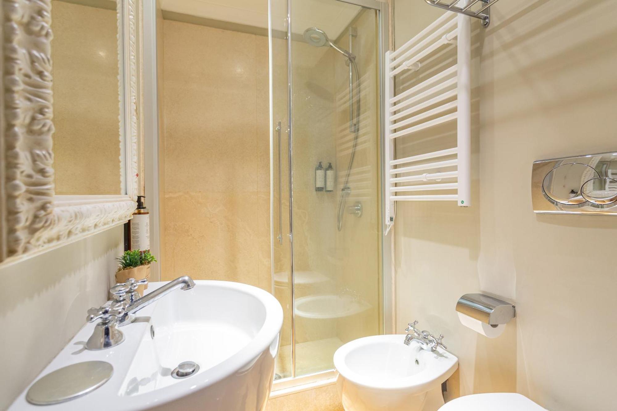 Hotel Parrasio Róma Kültér fotó